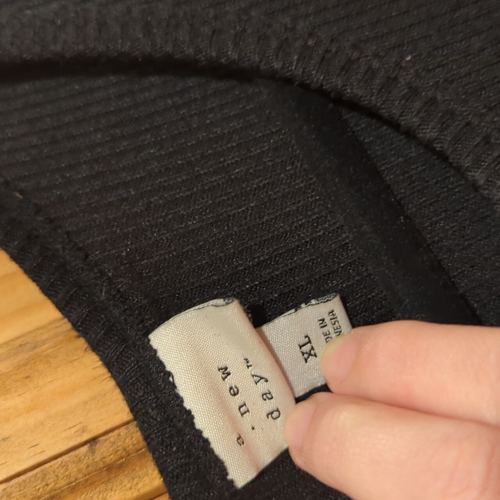 Ribbed Tank - Picture 2 of 5